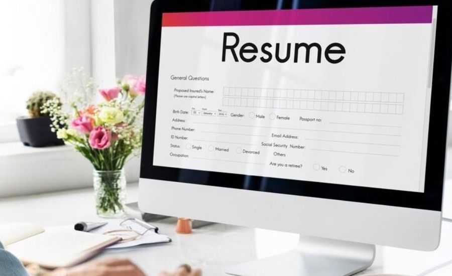 Tailoring the Resume to Enelimary’s Career Field